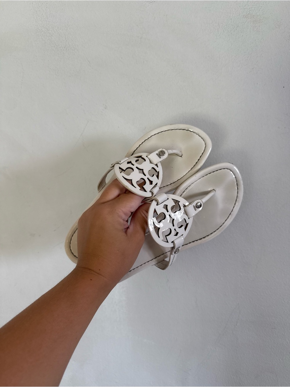 Tory Burch Womens Miller Patent White Leather Slide On Sandal, Size US 8
